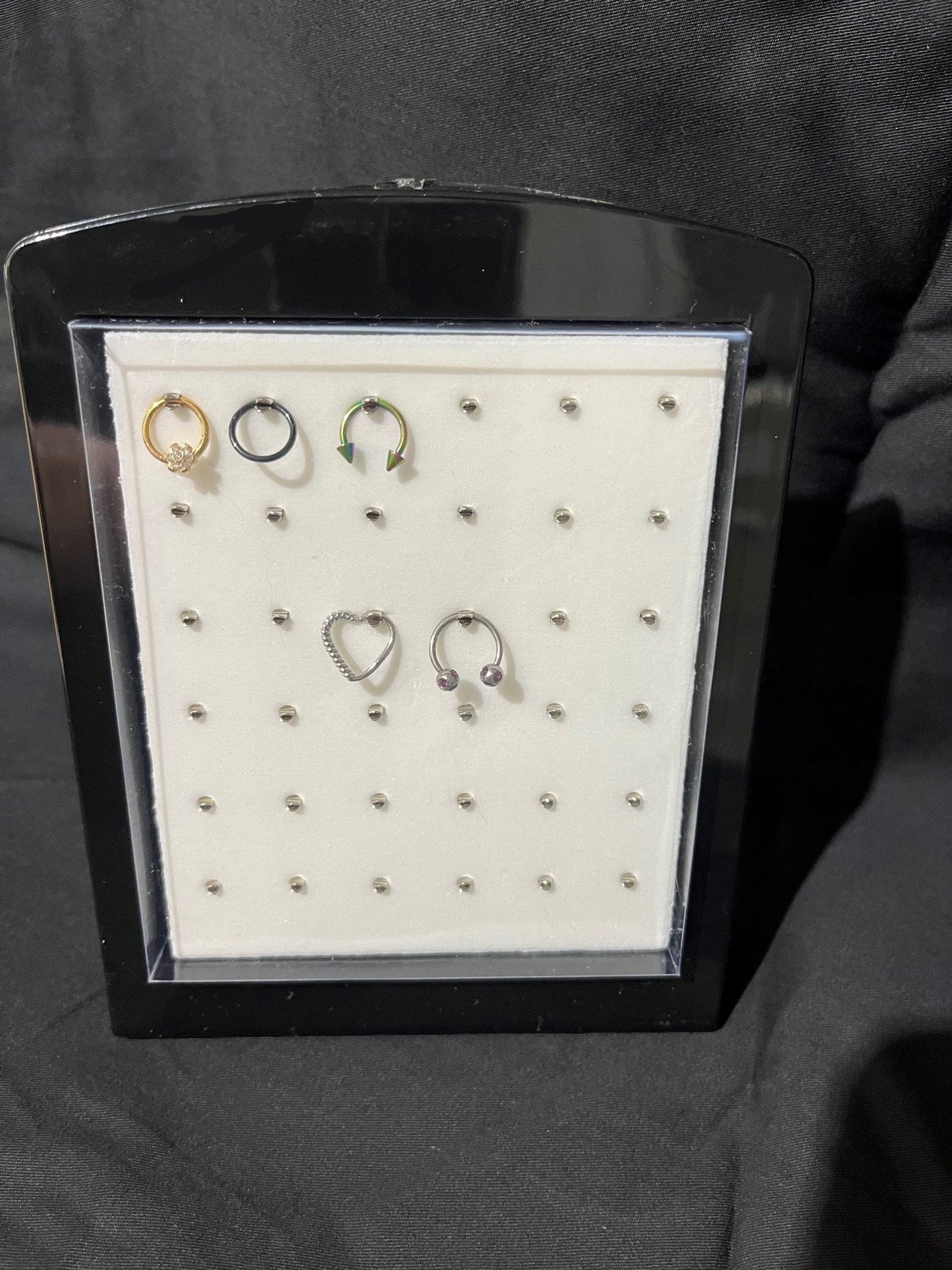 Display with 36 Horizontal clips