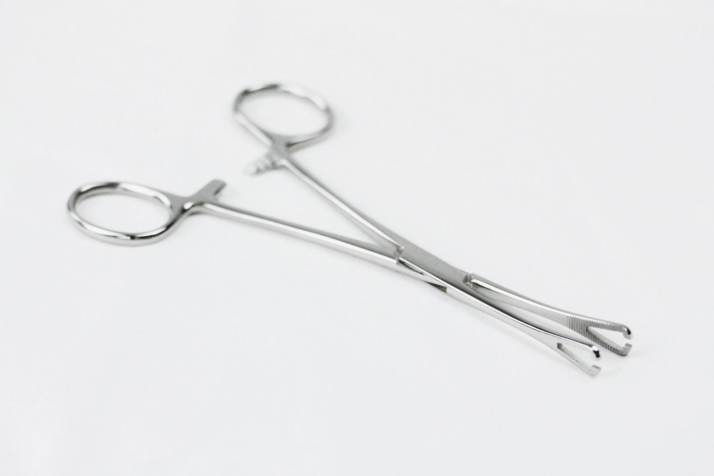 Mini Pennington Slotted Forceps with Lock