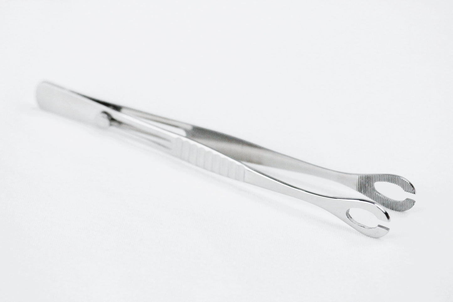 Forester Sponge Slotted Tweezers with Lock
