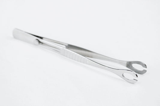 Forester Sponge Slotted Tweezers with Lock